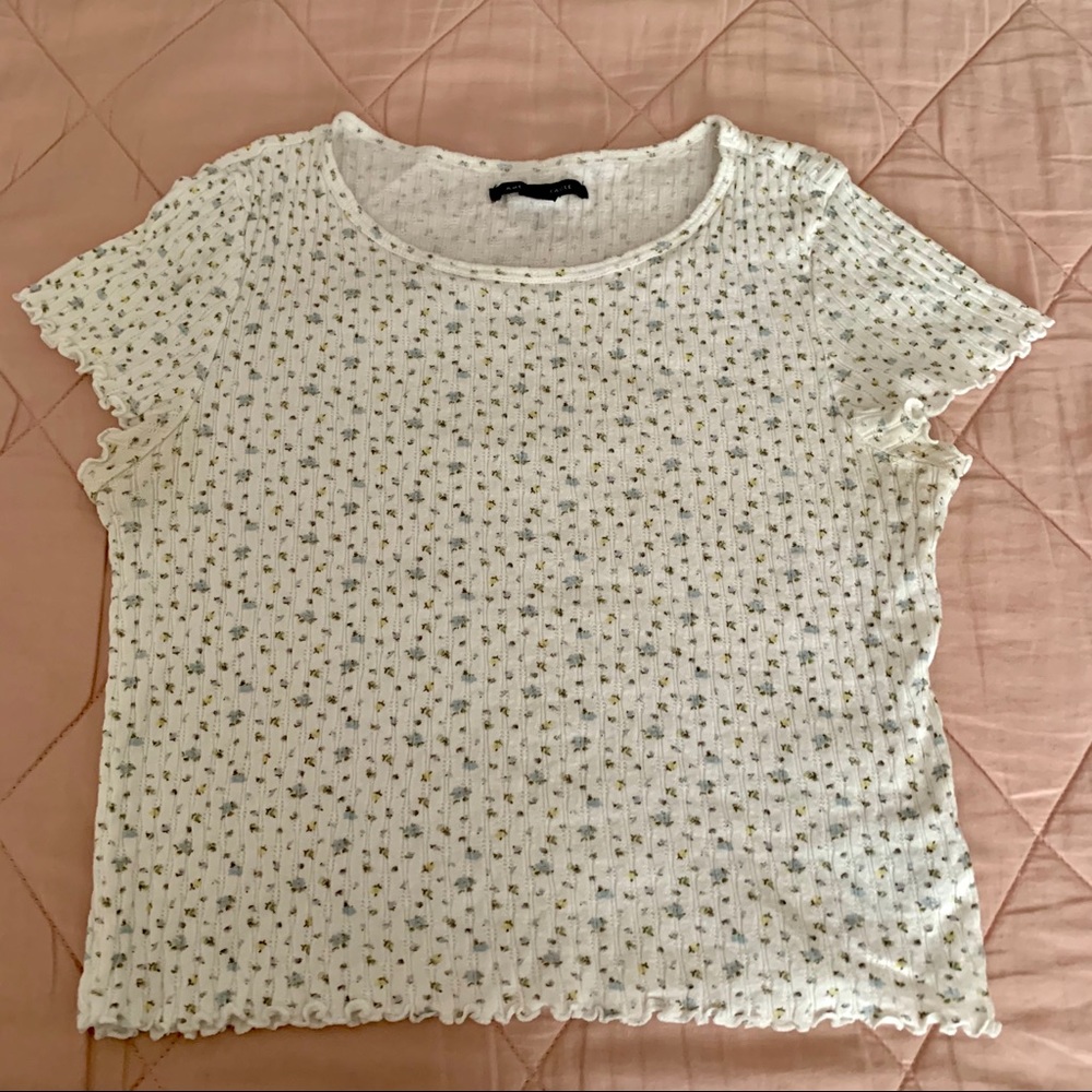 AMERICAN EAGLE floral top